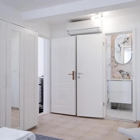 Mandina Riviera - Zf Hvar Apartman *