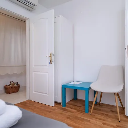 Mandina Riviera - Zf Hvar Apartman *
