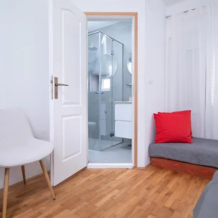 Mandina Riviera - Zf Hvar Apartman