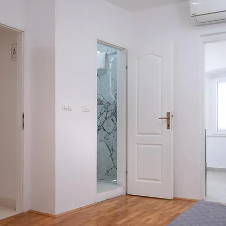 Apartman Mandina Riviera - Zf Hvar *