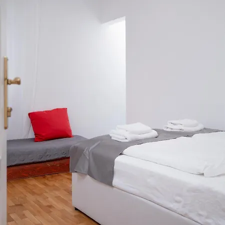 Mandina Riviera - Zf Hvar Apartman